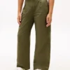 Pantaloni cu talie înaltă și croi larg pentru copii Pantaloni cu talie înaltă și croi larg pentru copii
