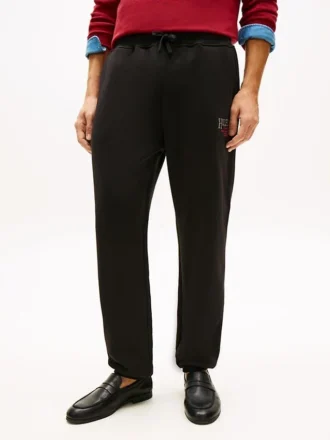 Pantaloni de trening cu logo brodat