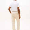 Pantaloni de trening cu logo brodat Pantaloni de trening cu logo brodat