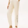 Pantaloni de trening cu logo Tommy brodat Pantaloni de trening cu logo Tommy brodat