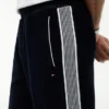 Pantaloni de trening din velur cu monogramă Pantaloni de trening din velur cu monogramă