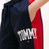 Pantaloni de trening Varsity Tommy Logo Colorblock Pantaloni de trening Varsity Tommy Logo Colorblock