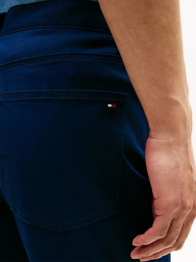 Pantaloni drepți cu 5 buzunare Pantaloni drepți cu 5 buzunare