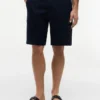 Pantaloni scurți cargo din twill elastic, cu croială lejeră Pantaloni scurți cargo din twill elastic, cu croială lejeră