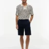 Pantaloni scurți cargo din twill elastic, cu croială lejeră Pantaloni scurți cargo din twill elastic, cu croială lejeră