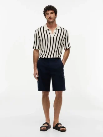Pantaloni scurți cargo din twill elastic, cu croială lejeră