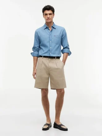 Pantaloni scurți chino din amestec de bumbac și in, cu croială lejeră