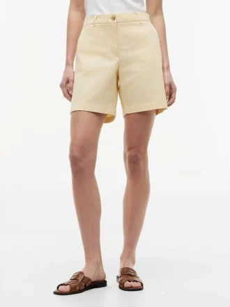 Pantaloni scurți chino elastici de 7″
