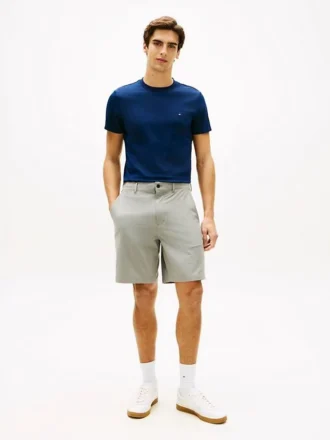 Pantaloni scurți Club cu croială regulată de 8″