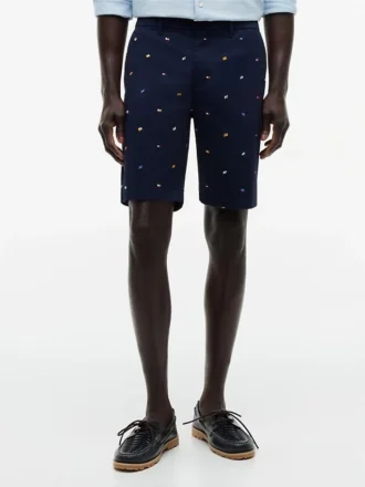 Pantaloni scurți cu croială regular, imprimeu cu steaguri de navigație, lungime 9″