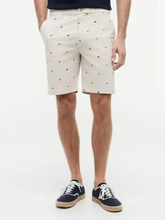 Pantaloni scurți cu croială regular, imprimeu cu steaguri de navigație, lungime 9″ Pantaloni scurți cu croială regular, imprimeu cu steaguri de navigație, lungime 9″
