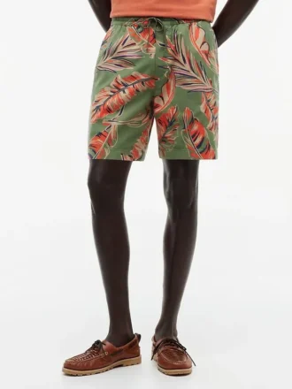 Pantaloni scurți cu croială regular, imprimeu tropical, lungime 7″