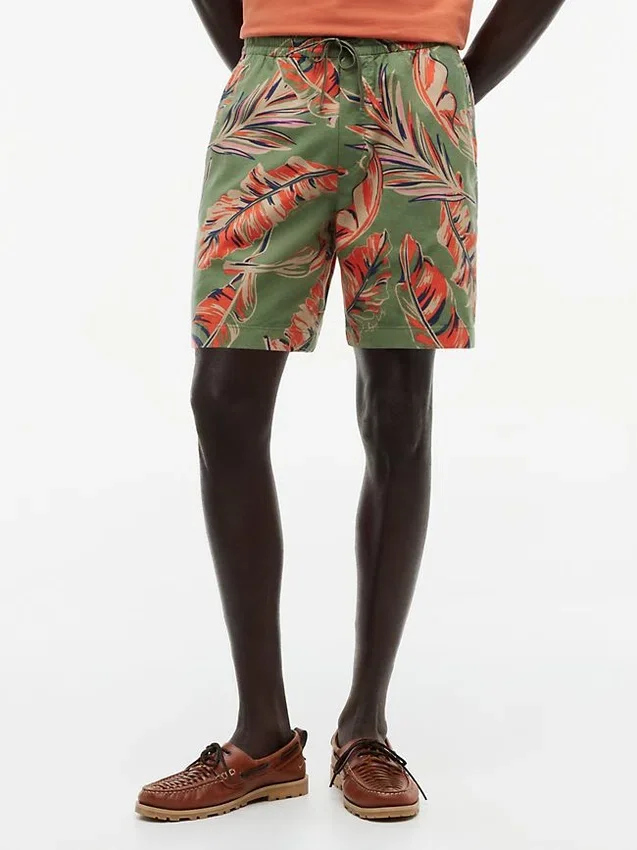 Pantaloni scurți cu croială regular, imprimeu tropical, lungime 7″ Pantaloni scurți cu croială regular, imprimeu tropical, lungime 7″