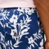 Pantaloni scurți cu croială regular, imprimeu tropical, lungime 7″ Pantaloni scurți cu croială regular, imprimeu tropical, lungime 7″