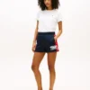 Pantaloni scurți de trening Varsity Tommy Logo Colorblock Pantaloni scurți de trening Varsity Tommy Logo Colorblock