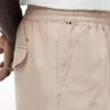 Pantaloni scurți din amestec de bumbac și in, croială regular, 7″