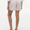 Pantaloni scurți din amestec de in cu dungi și curea Pantaloni scurți din amestec de in cu dungi și curea