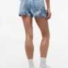 Pantaloni scurți din blugi cu manșete Tommy Jeans Pantaloni scurți din blugi cu manșete Tommy Jeans