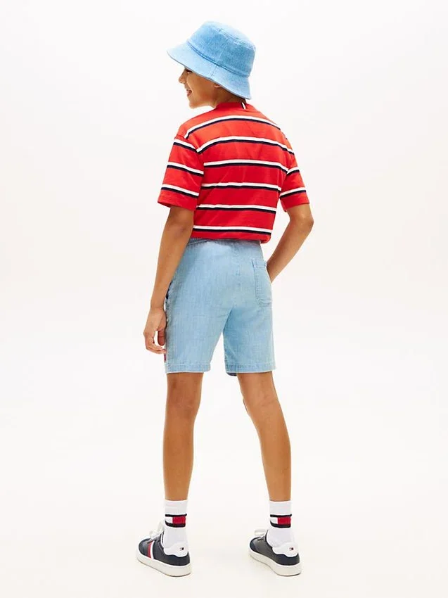 Pantaloni scurți din denim cu model în zig-zag și steaguri ondulate pentru copii Pantaloni scurți din denim cu model în zig-zag și steaguri ondulate pentru copii