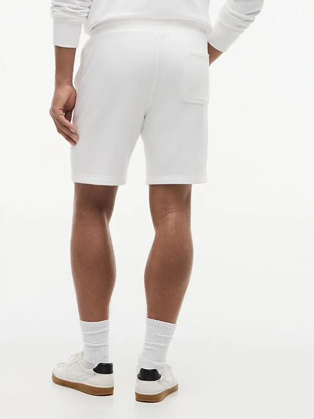 Pantaloni scurți din fleece cu logo Tommy brodat Pantaloni scurți din fleece cu logo Tommy brodat