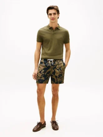 Pantaloni scurți din in cu imprimeu tropical