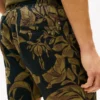 Pantaloni scurți din in cu imprimeu tropical Pantaloni scurți din in cu imprimeu tropical