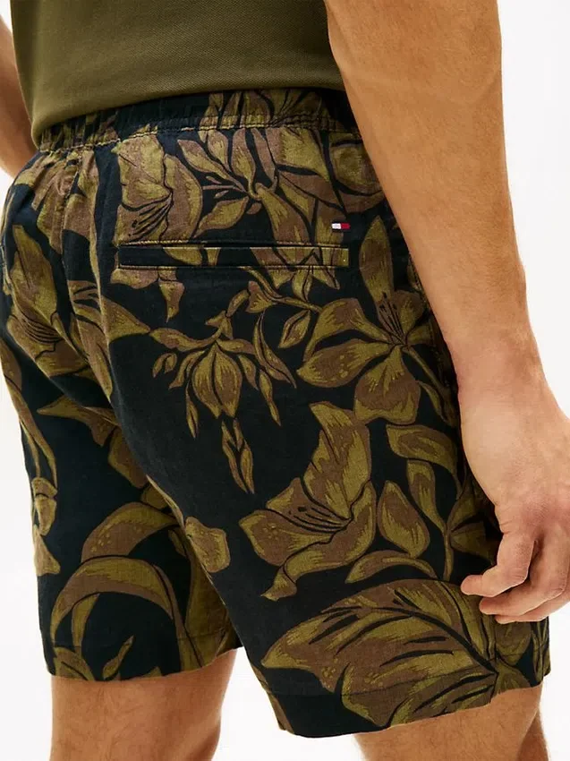 Pantaloni scurți din in cu imprimeu tropical Pantaloni scurți din in cu imprimeu tropical