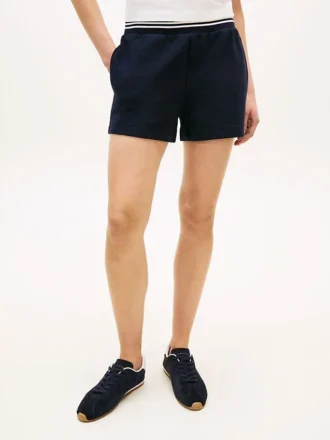 Pantaloni scurți din material sport