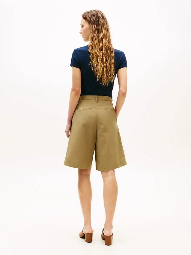 Pantaloni scurți din poplin plisat Pantaloni scurți din poplin plisat
