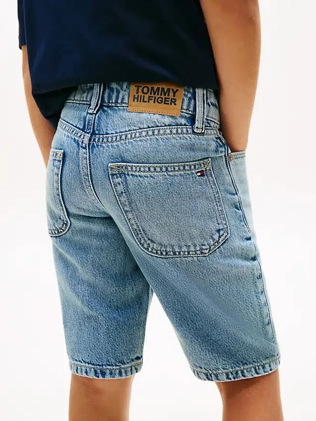 Pantaloni scurți drepți din denim pentru copii Pantaloni scurți drepți din denim pentru copii