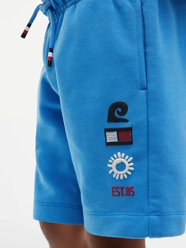 Pantaloni scurți pentru copii cu logo Sun & Wave Pantaloni scurți pentru copii cu logo Sun & Wave