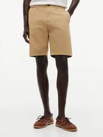 Pantaloni scurți Tommy cu talie confortabilă de 9″ și croială regular