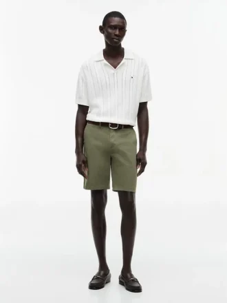 Pantaloni scurți Tommy cu talie confortabilă de 9″ și croială regular Pantaloni scurți Tommy cu talie confortabilă de 9″ și croială regular