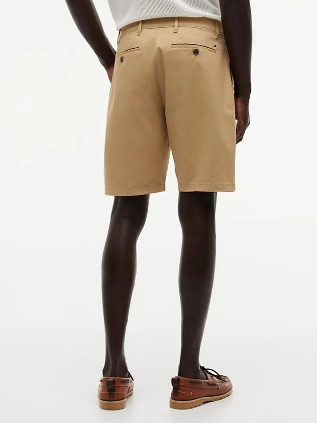Pantaloni scurți Tommy cu talie confortabilă de 9″ și croială regular Pantaloni scurți Tommy cu talie confortabilă de 9″ și croială regular