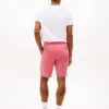 Pantaloni scurți Tommy cu talie confortabilă de 9″ și croială regular Pantaloni scurți Tommy cu talie confortabilă de 9″ și croială regular