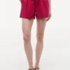 Pantaloni scurți ușori, fără nasturi Pantaloni scurți ușori, fără nasturi