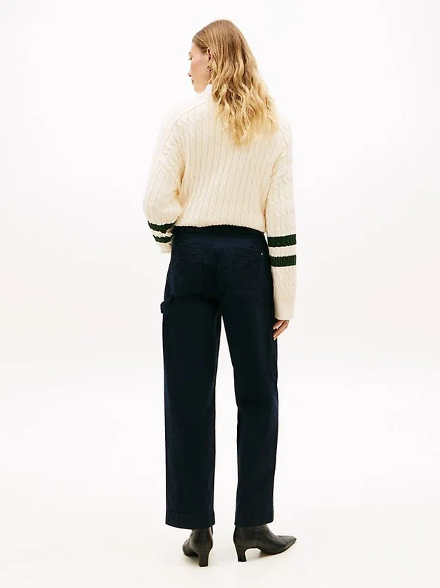 Pantaloni utilitari cu croi larg și material elastic Pantaloni utilitari cu croi larg și material elastic