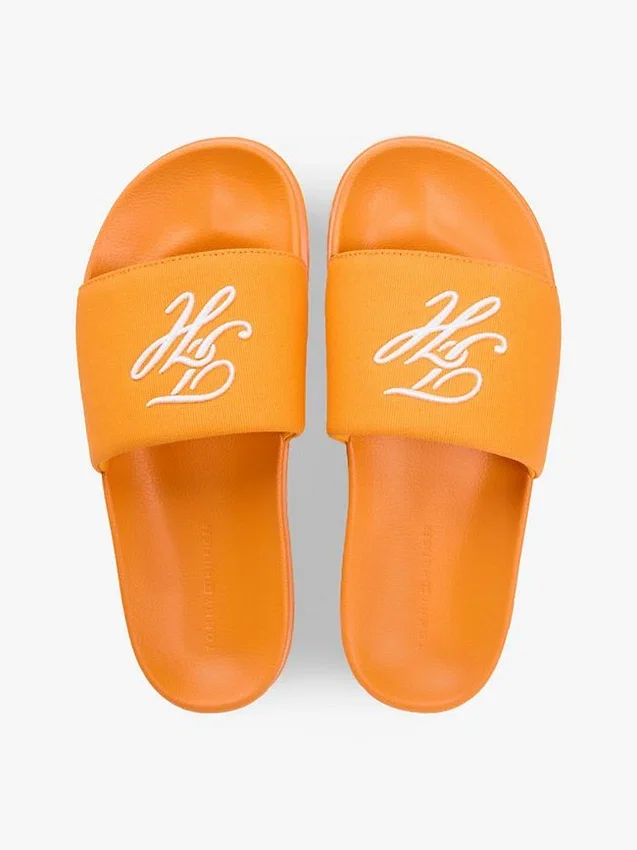 Papuci de piscină din pânză cu monogramă brodată Papuci de piscină din pânză cu monogramă brodată