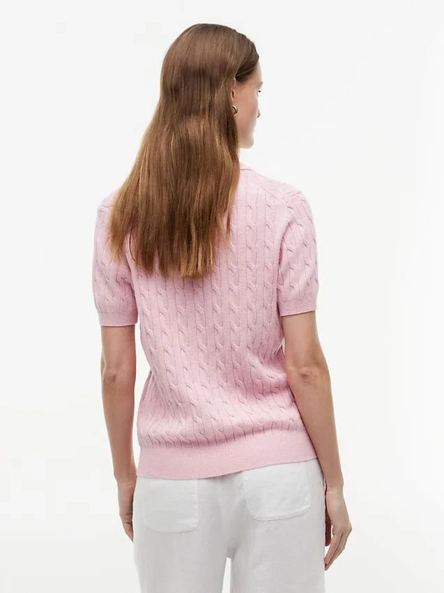 Polo cu mâneci scurte, tricotat cu model în relief Polo cu mâneci scurte, tricotat cu model în relief