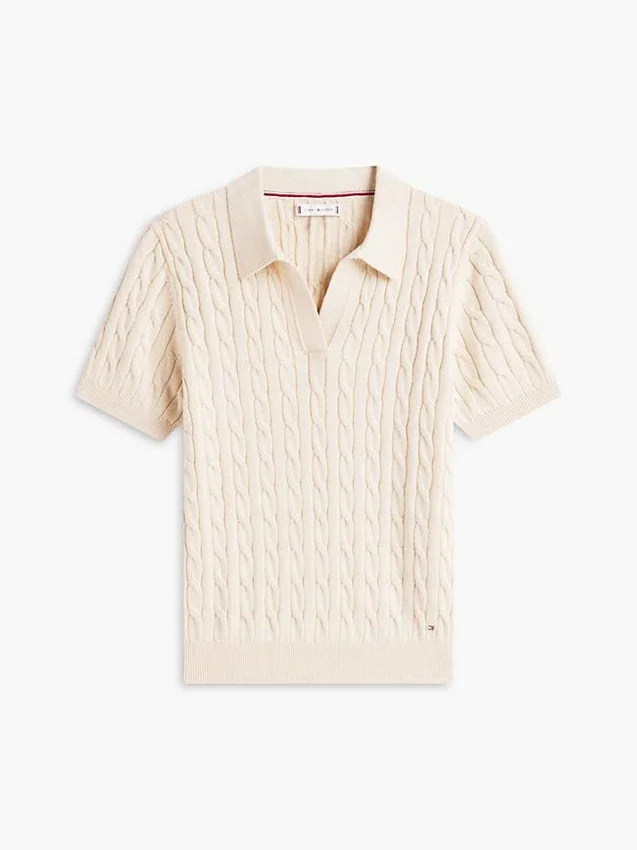 Polo cu mâneci scurte, tricotat cu model în relief Polo cu mâneci scurte, tricotat cu model în relief
