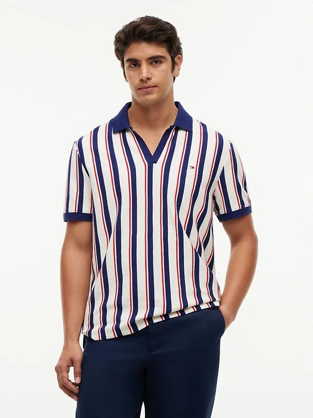 Polo din tricot cu dungi, croială regular Polo din tricot cu dungi, croială regular