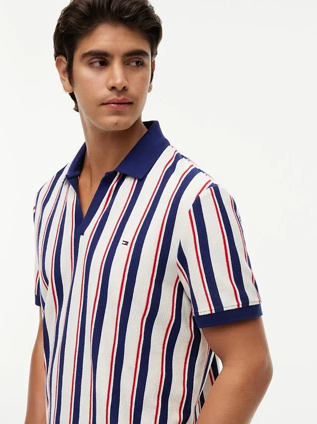 Polo din tricot cu dungi, croială regular Polo din tricot cu dungi, croială regular