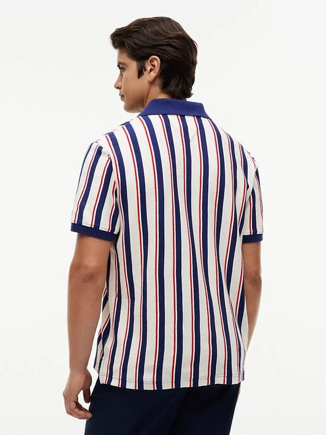 Polo din tricot cu dungi, croială regular Polo din tricot cu dungi, croială regular