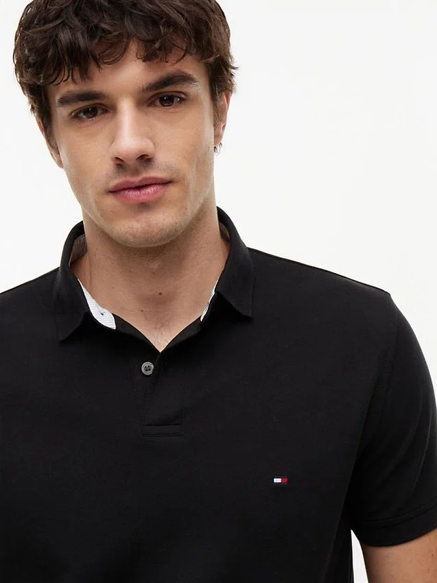 Polo Tommy cu croială regular și material elastic Polo Tommy cu croială regular și material elastic