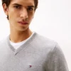 Pulover cu guler în V și logo Pulover cu guler în V și logo