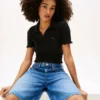 Pulover polo Tommy Jeans cu bordură festonată Pulover polo Tommy Jeans cu bordură festonată
