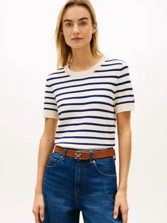 Pulover ușor cu mâneci scurte și dungi pentru pantaloni scurți