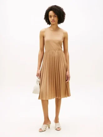 Rochie fără mâneci plisată din materiale mixte