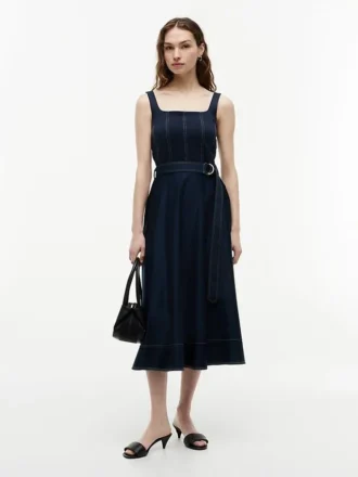 Rochie midi cu curele și cusături contrastante
