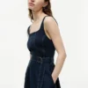 Rochie midi cu curele și cusături contrastante Rochie midi cu curele și cusături contrastante